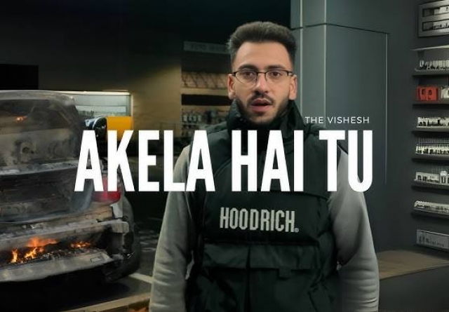 Akela Hai Tu